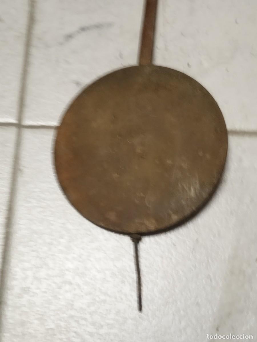 Recambios de relojes: Antiguo gran p&eacute;ndulo de reloj. - Foto 2