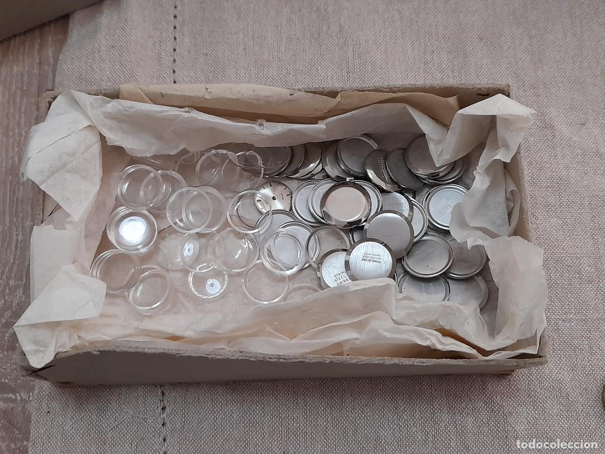 Recambios de relojes: Lote de 50 tapas y 50 cristales de relojes antiguos, NOS