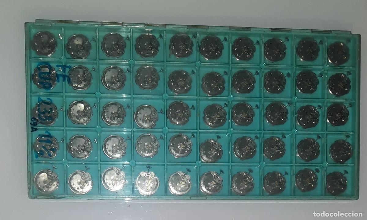 Recambios de relojes: FE 233 - 69 - A Lote de 50 movimientos de reloj NOS Cupillard FE 233 - 69 - A