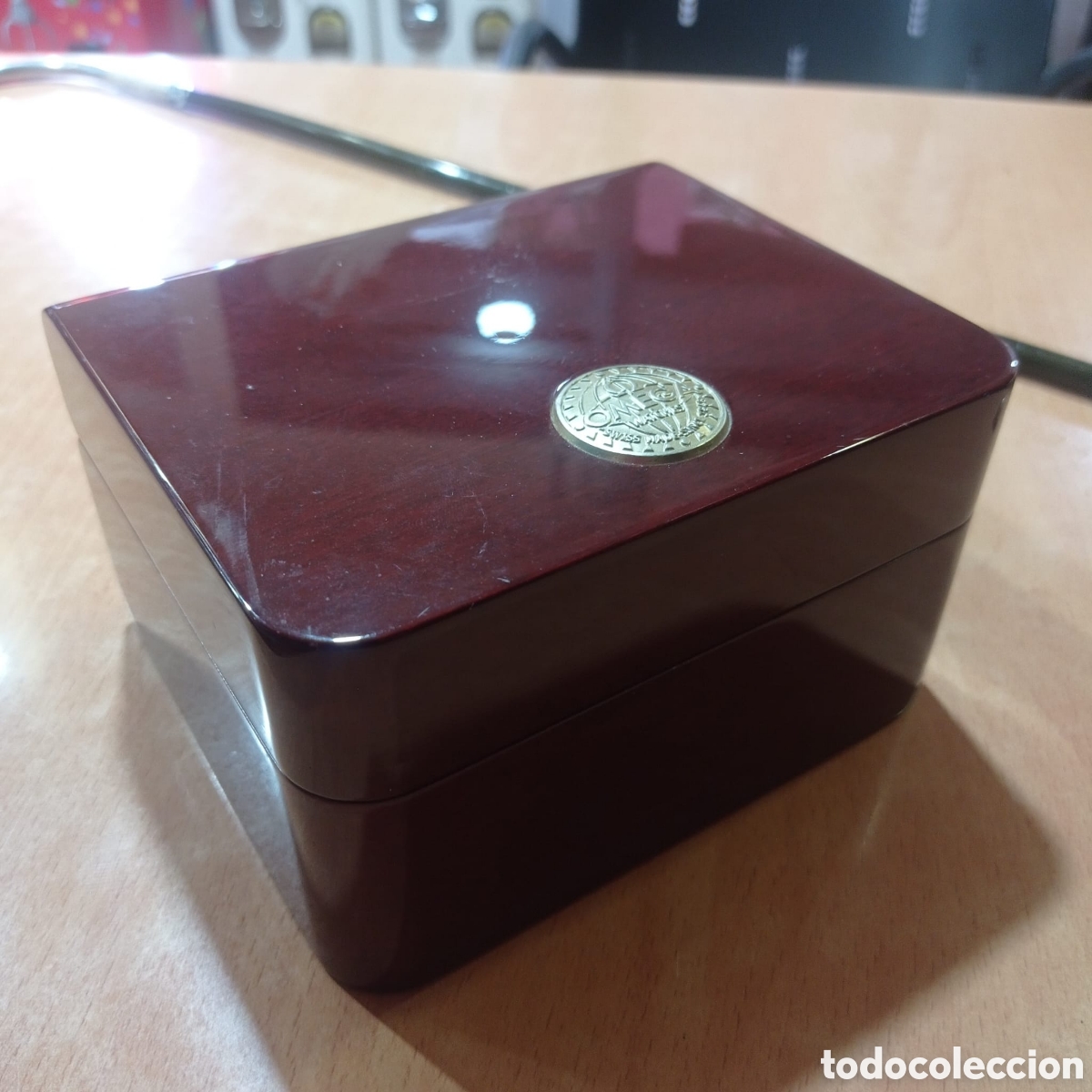 Recambios de relojes: Caja vacia reloj OMEGA de madera