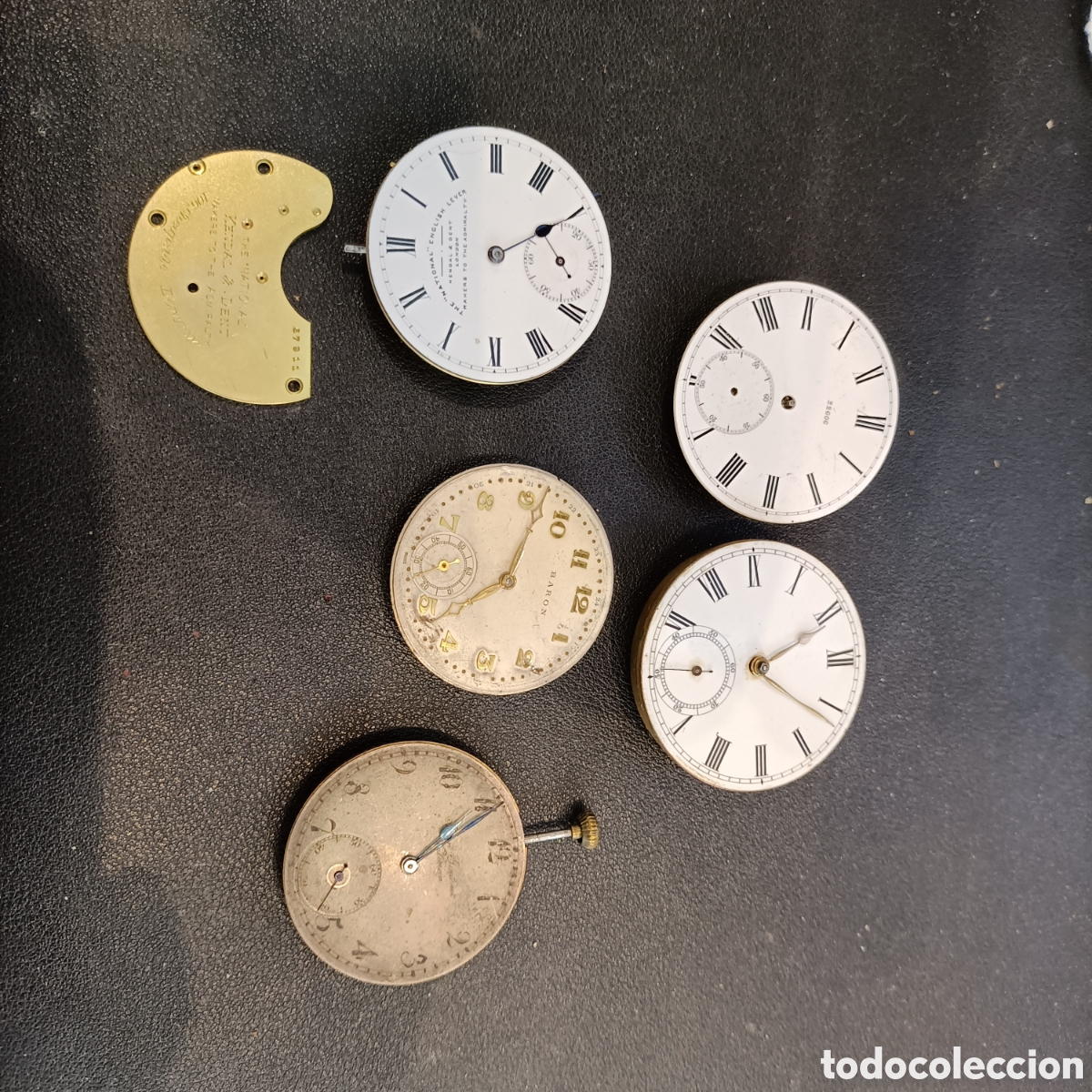 Recambios de relojes: 3 Lote de cinco maquinarias de relojes de bolsillo de carga manual.