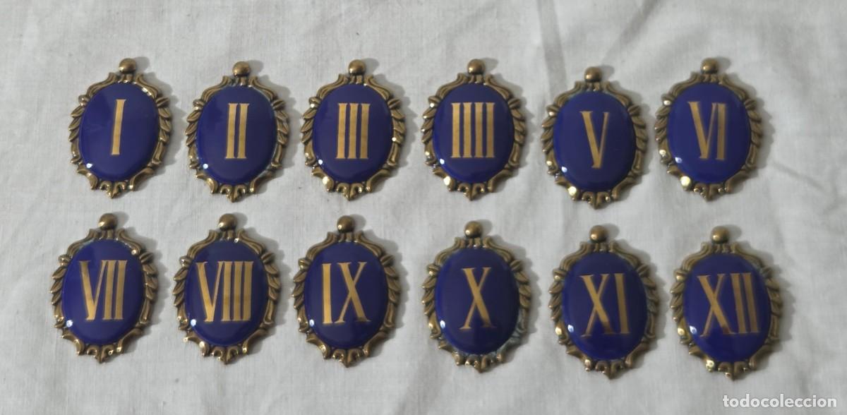 Recambios de relojes: 12 n&uacute;meros para reloj en bronce y porcelana