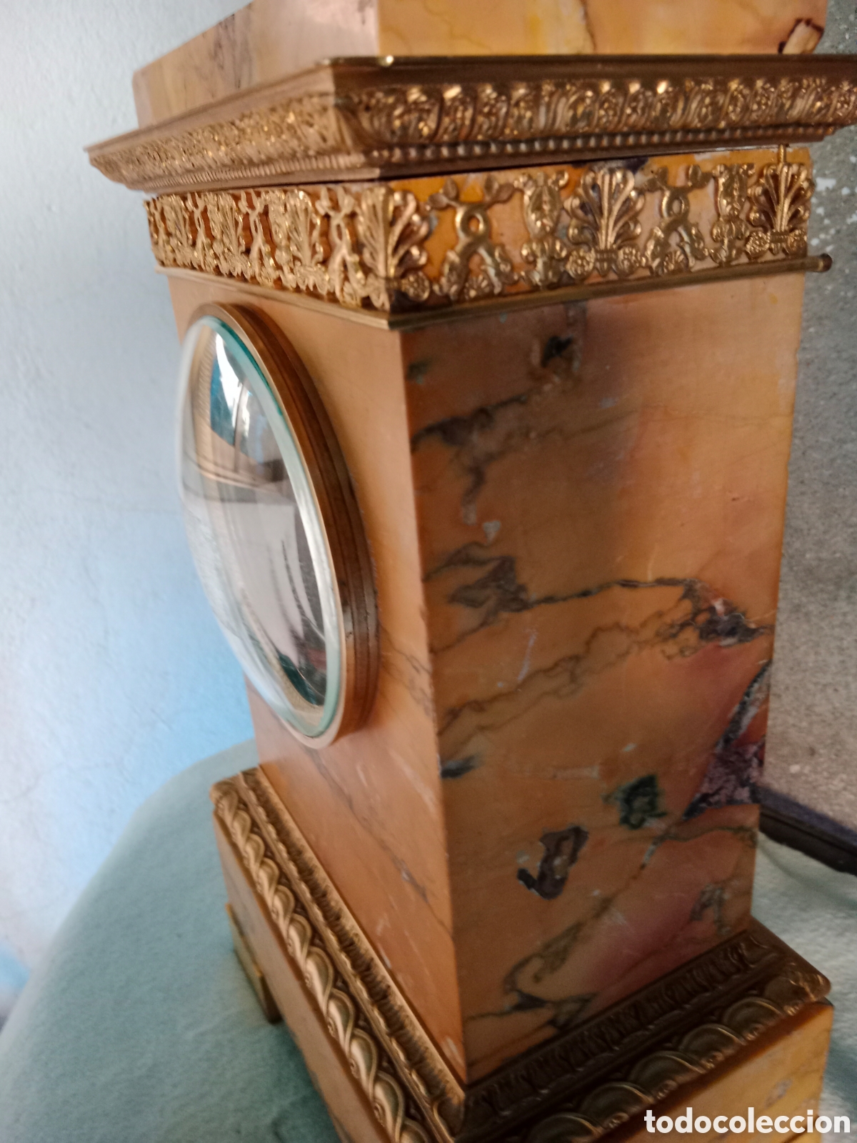 Recambios de relojes: Soporte de Reloj de sobremesa de Marmol...