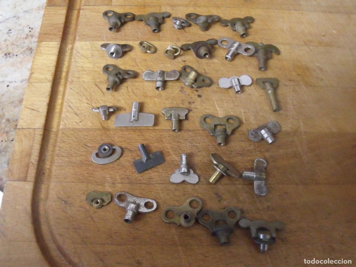 Recambios de relojes: GRAN LOTE 30 LLAVES DESPERTADOR ANTIGUO-LOTE 665