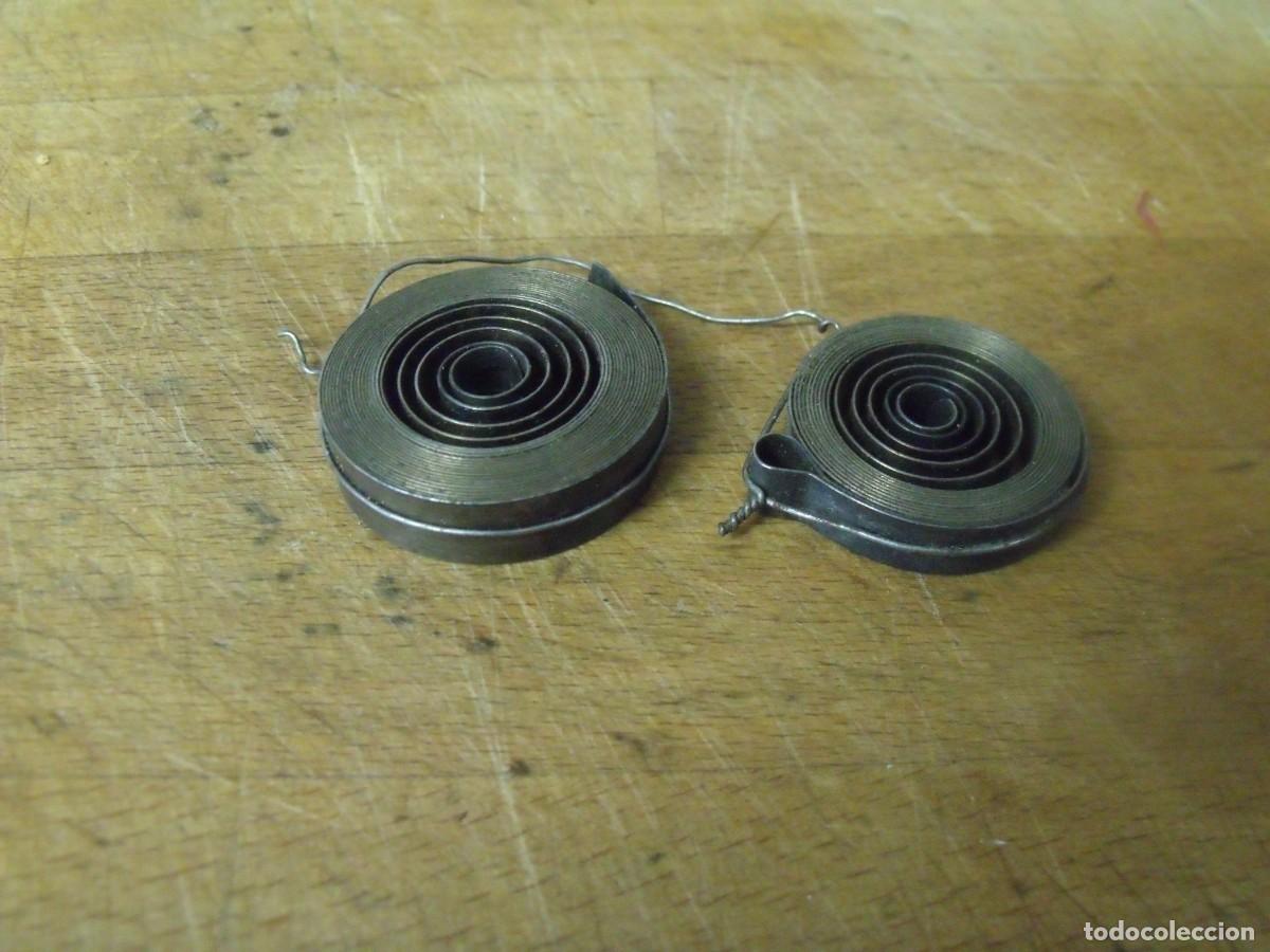 Recambios de relojes: 2 muelles reales de 10 y 7 mm ancho lote 665
