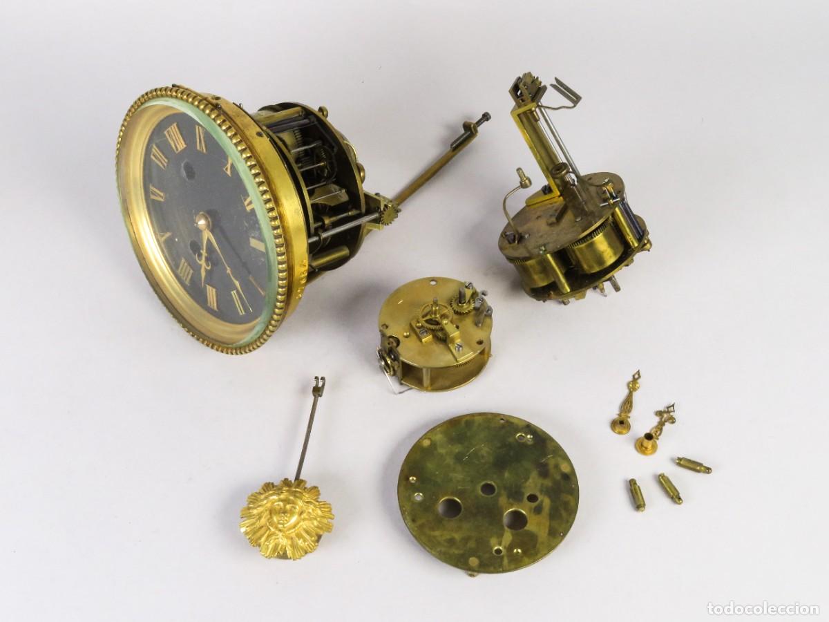 Recambios de relojes: Lote piezas variadas para reparar relojes de sobremesa esfera maquinar&iacute;a agujas p&eacute;ndulo
