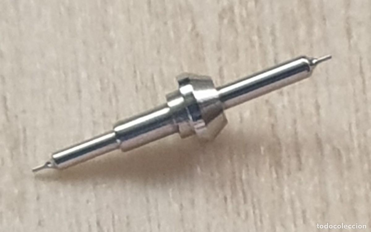 Recambios de relojes: Eje de volante para reloj Swiza calibre 56 &ndash; Ronda 2860 &ndash; X