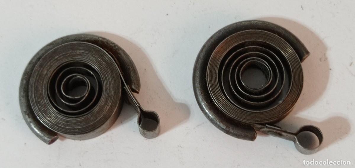 Recambios de relojes: DOS RESORTES - MUELLE REAL - DESPERTADOR - AUT&Oacute;MATAS - JUGUETES - 20 X 7 MM