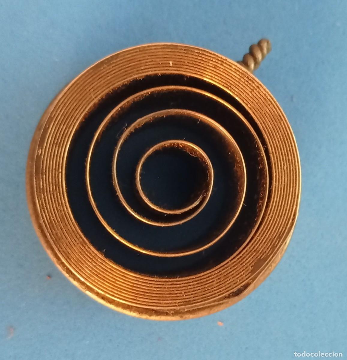 Recambios de relojes: UN RESORTE - MUELLE REAL - DESPERTADOR - AUT&Oacute;MATAS - JUGUETES - 33 X 17 MM