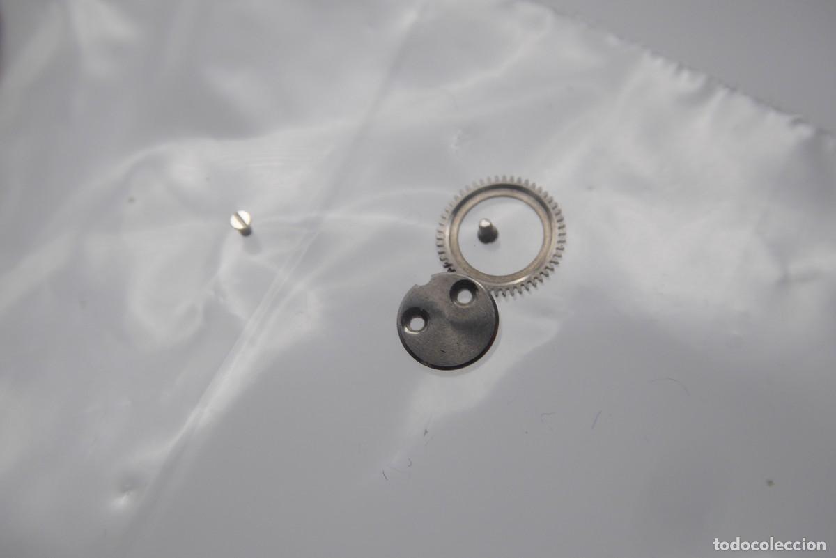 Recambios de relojes: Frederic Piguet crown wheel, crown wheel core 99-31.023, 81.136
