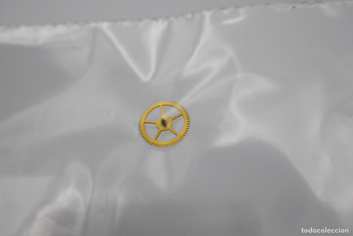 Recambios de relojes: Frederic Piguet centre wheel, third wheel, second wheel 30.015,0.25, 027