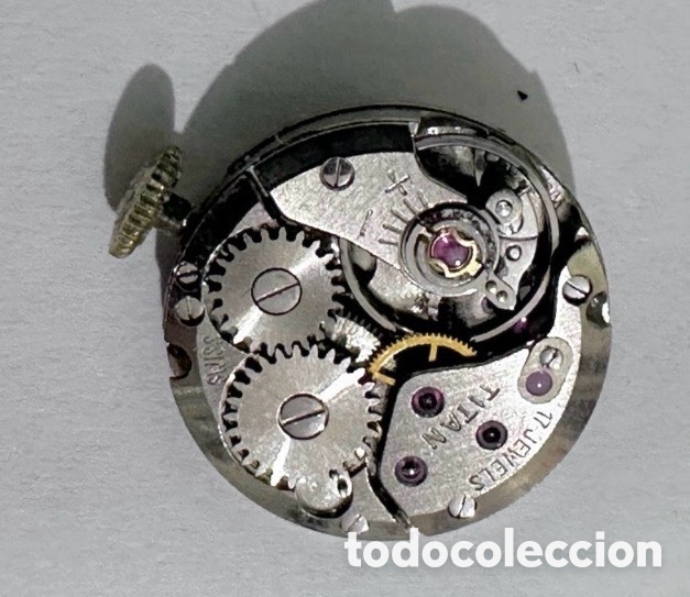 Recambios de relojes: Movimiento TITAN Cal:2412 de cuerda Swiss Made
