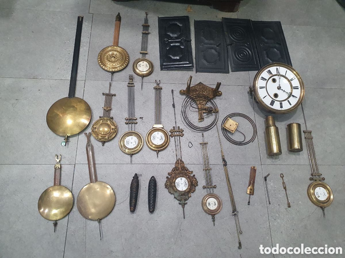 Recambios de relojes: Lote de repuestos para relojes de pared.