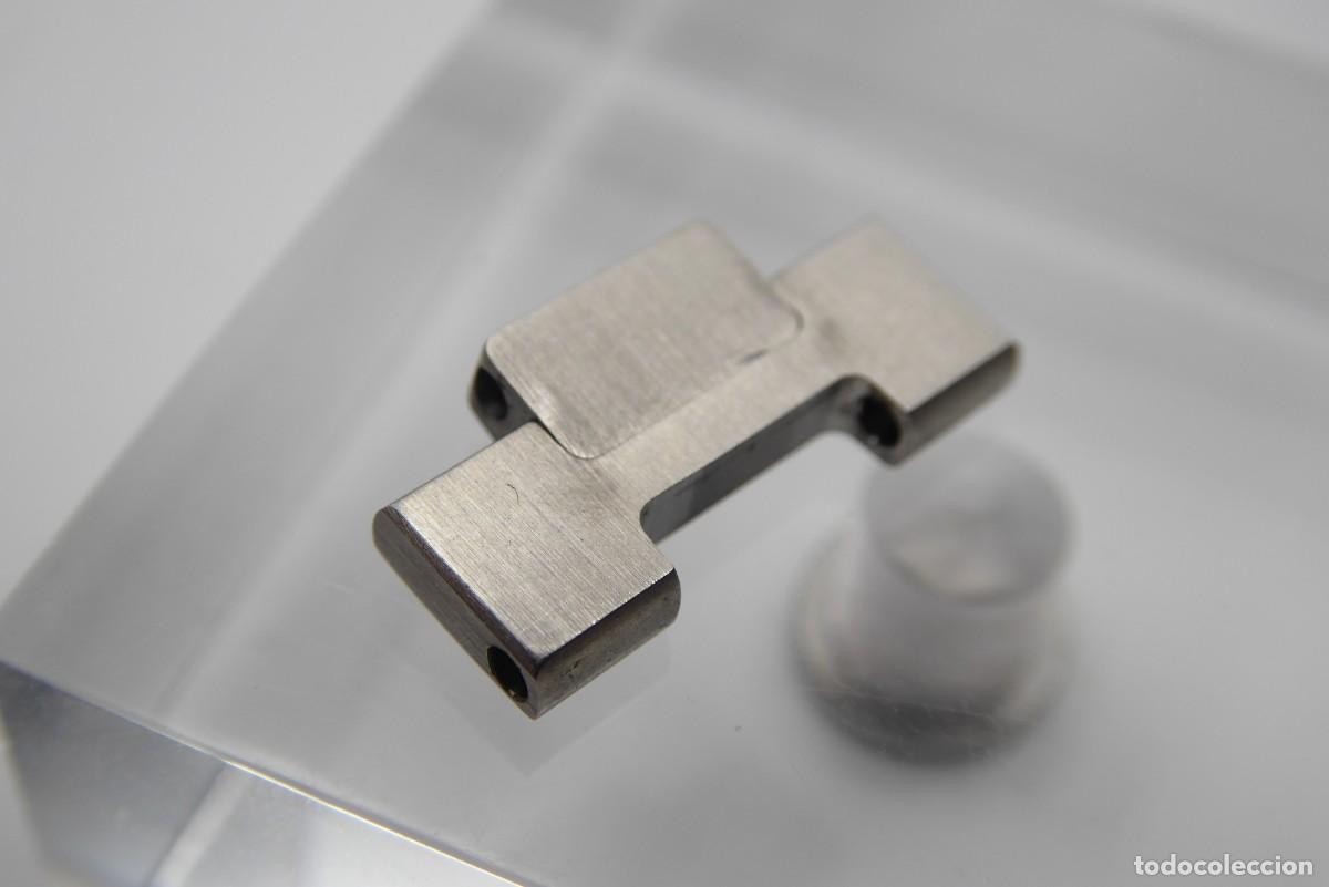 Recambios de relojes: Patek Philippe Nautilus link missing screw 17mm - Foto 5