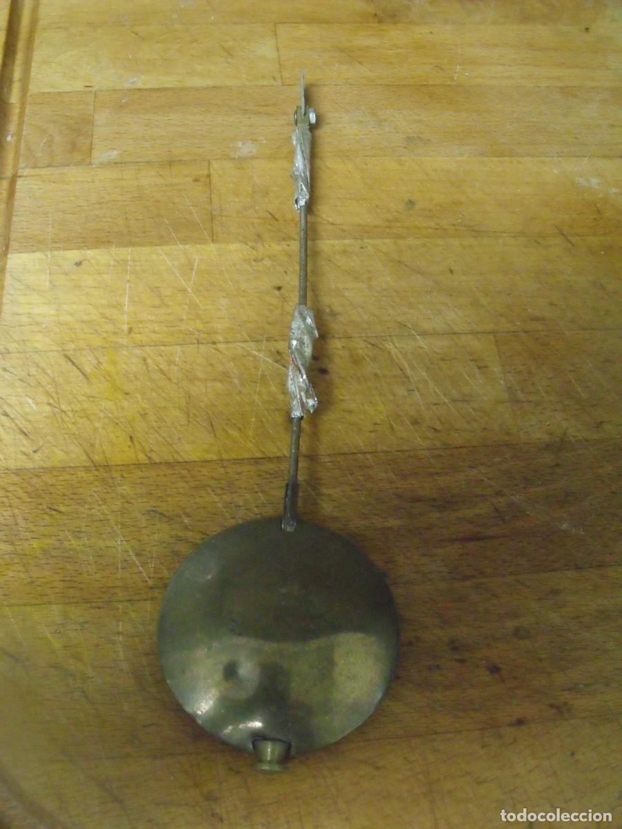 Recambios de relojes: antiguo pendulo para maquinaria paris OJO DE BUEY O SIMILAR ENGANCHE A LA MAQUINARIA-lote 672