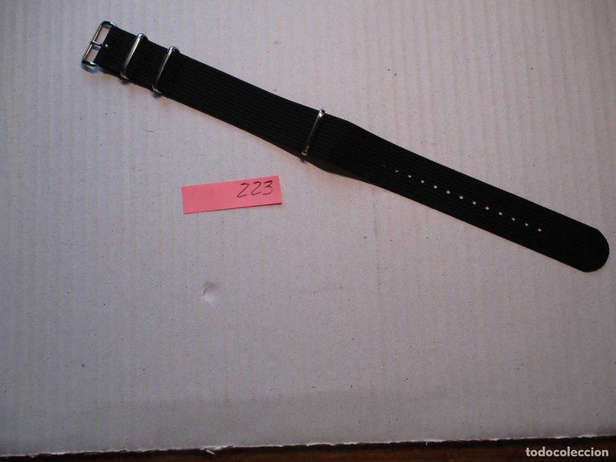 Recambios de relojes: CORREA TEXTIL-PLASTICO NEGRA , NUEVA , LARGA 28 CM. ANCHA 2.2 CM. VER FOTOS.