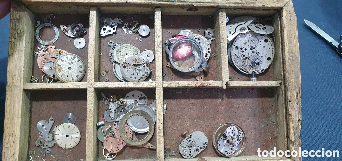 Recambios de relojes: Lote de repuestos de relojes de bolsillo. (L120)