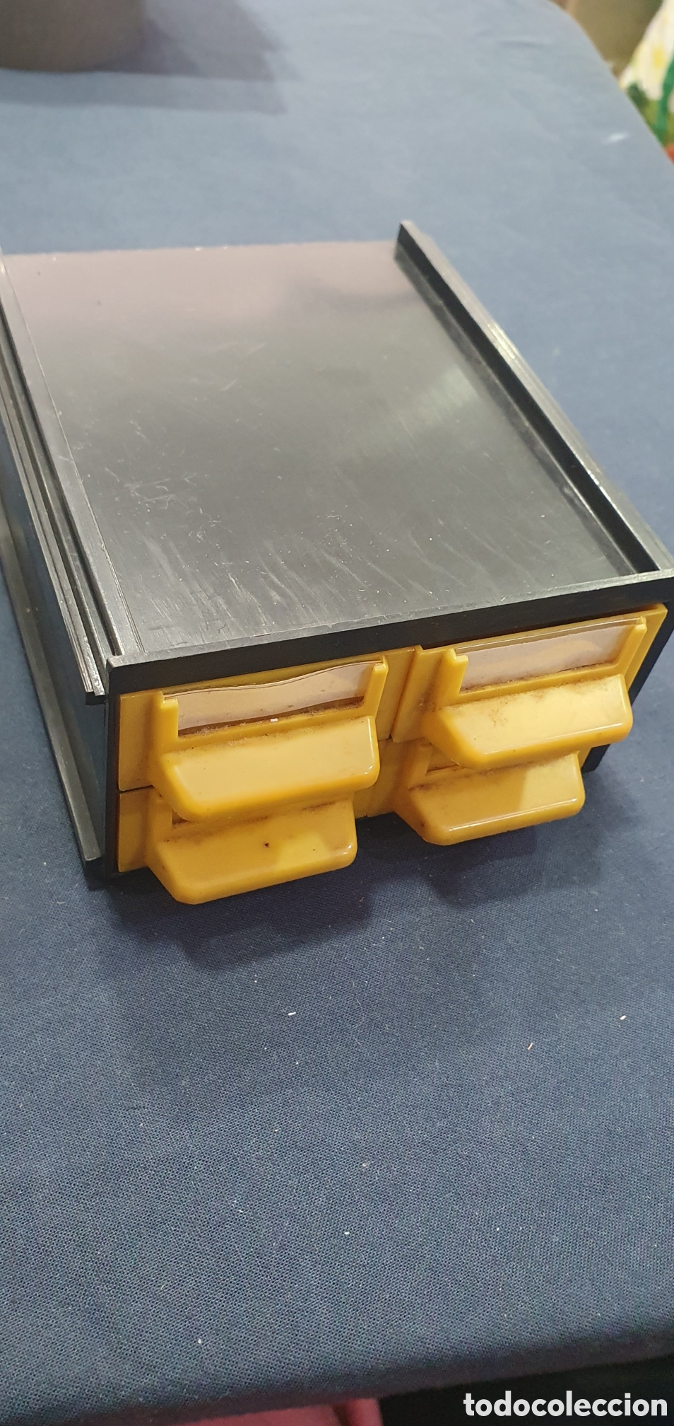 Recambios de relojes: Caja con repuestos para relojes. (L137)