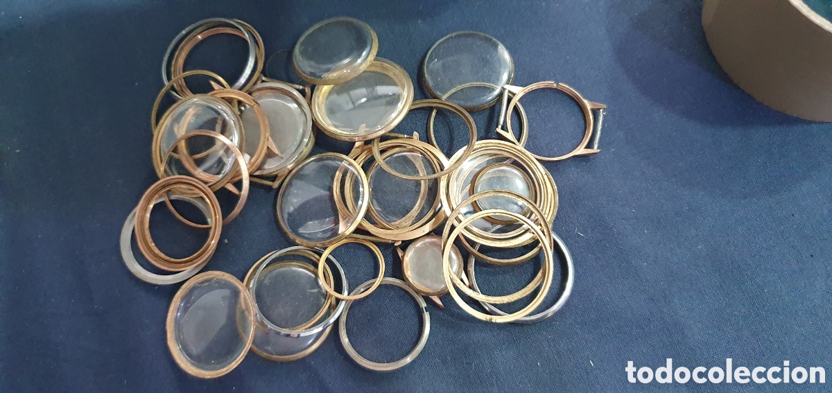 Recambios de relojes: Lote de biseles y cajas de relojes vintage. (L36)