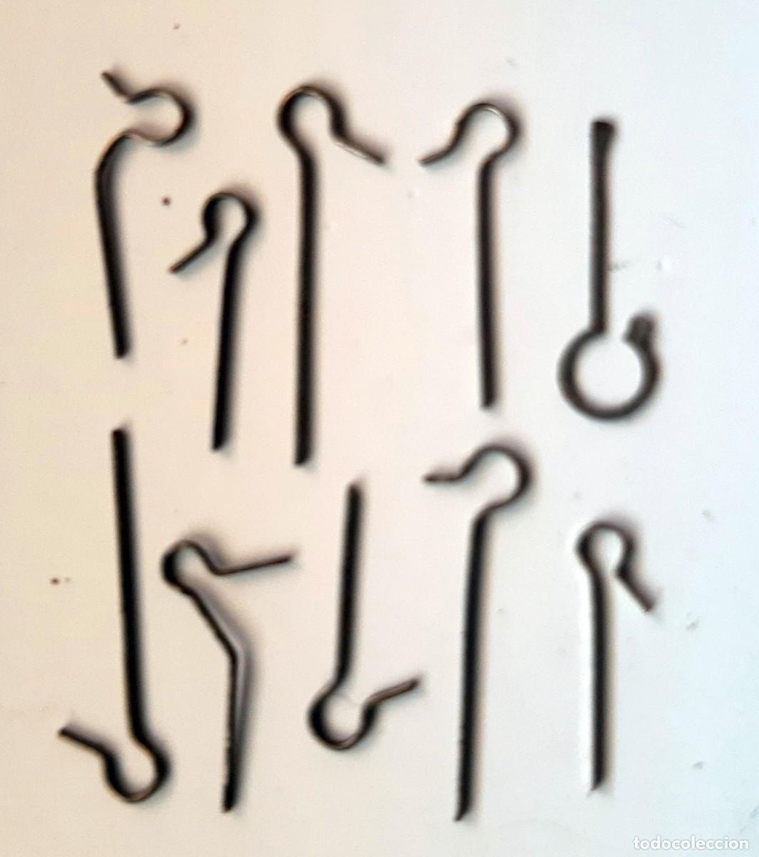 Recambios de relojes: Lote de 10 Ganchos / Muelles para Relojer&iacute;a - Fornitura Vintage