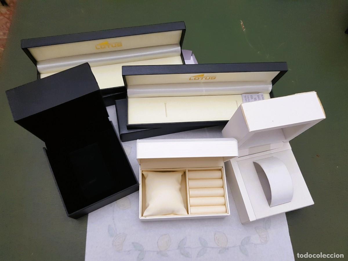 Recambios de relojes: LOTE 5 CAJAS Y ESTUCHES VAC&Iacute;OS PARA RELOJES LOTUS
