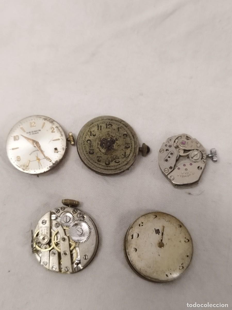 Recambios de relojes: Lote 5 maquinarias y movimientos de reloj mec&aacute;nico vintage. Para repuestos, restauraci&oacute;n, practicas.