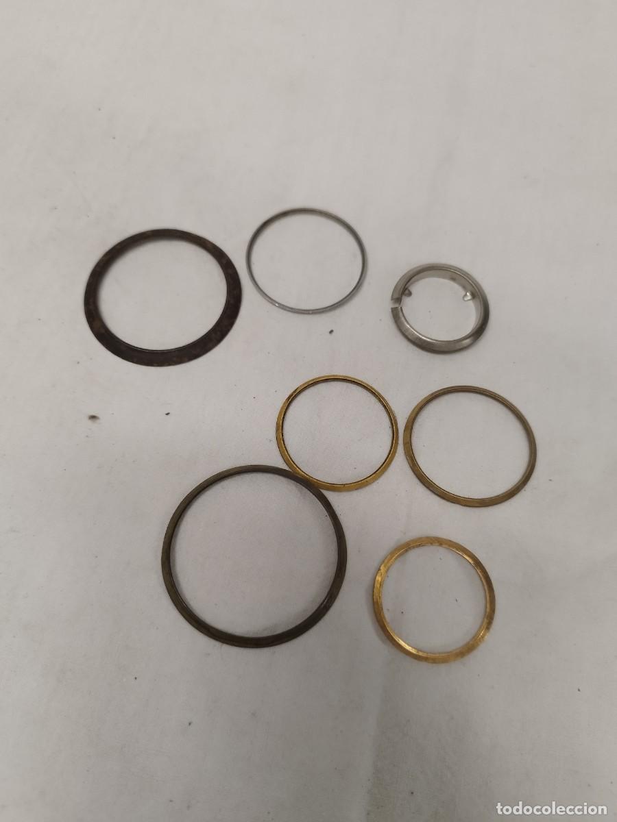 Recambios de relojes: Lote De 7 Biseles Y Fornituras De Reloj Vintage - Repuestos Y Reparaci&oacute;n.