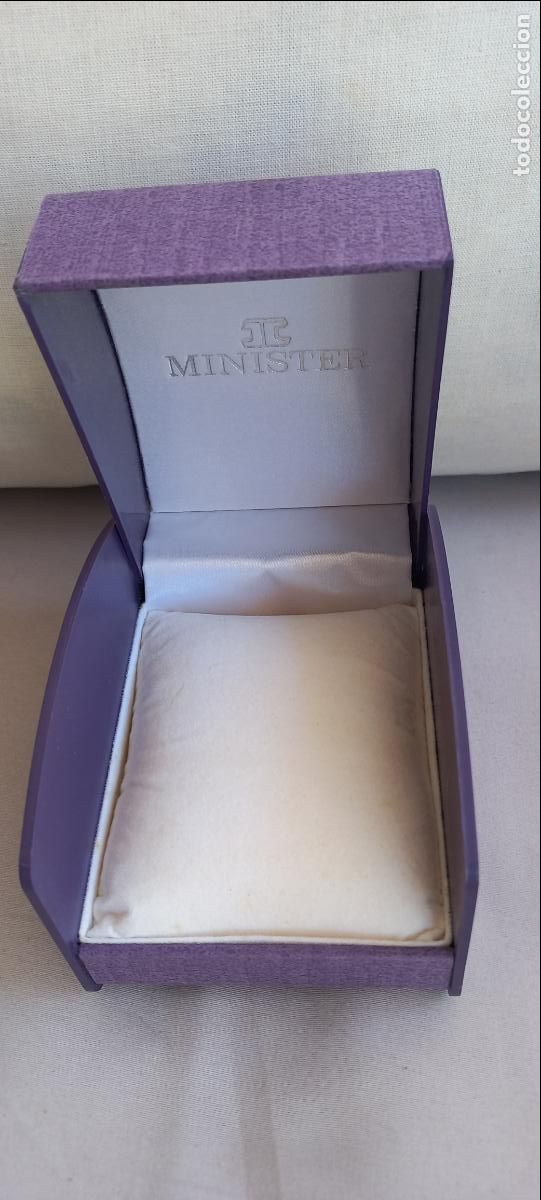 Recambios de relojes: Estuche o caja original vac&iacute;a para un reloj de la marca Minister, con almohadilla.