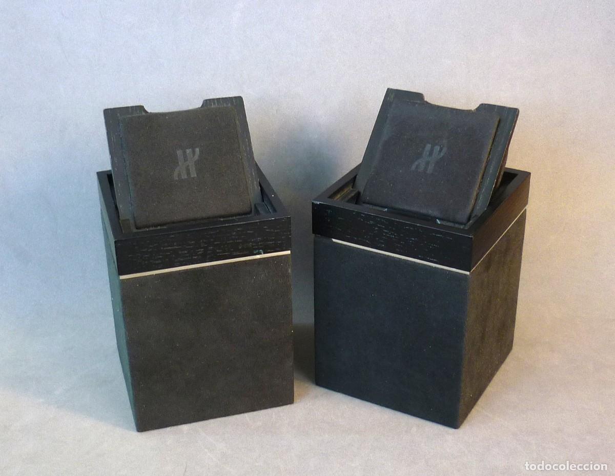 Relojes - Rolex: Dos Hublot Cajas - Estuches - Expositores Relojes Hublot de Escaparates de Tiendas Hublot