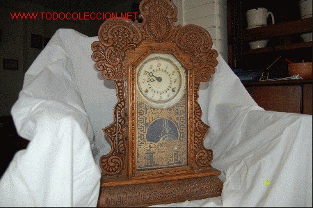 Relojes de carga manual: Reloj de madera de roble tallado - Foto 2