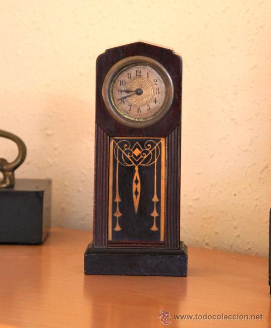Relojes de carga manual: ANTIGUO RELOJ DE SOBREMESA - Foto 1