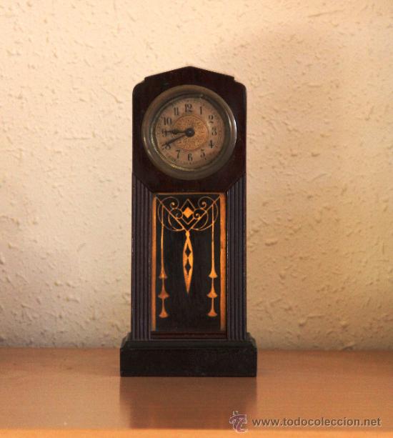Relojes de carga manual: ANTIGUO RELOJ DE SOBREMESA - Foto 2