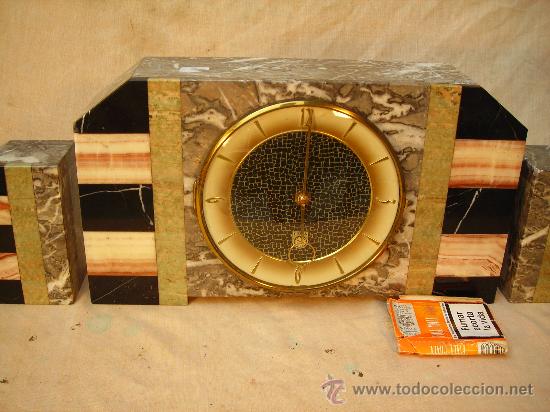 Relojes de carga manual: RELOJ EN MARMOL CON GUARNICION - Foto 2