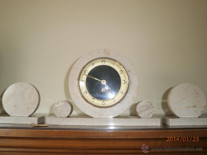 Relojes de carga manual: RELOJ ART D&Eacute;CO CON GUARNICI&Oacute;N. - Foto 1