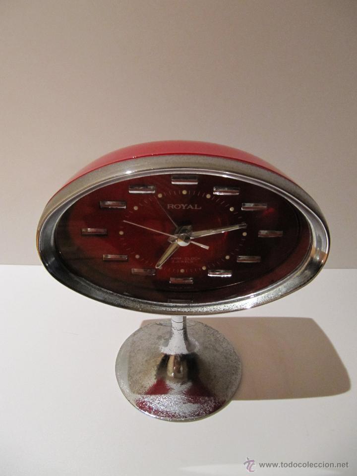 Reloj despertador de sobremesa Braun vintage de los años 70 por