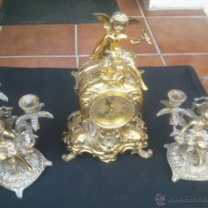 Relojes de carga manual: RELOJ BRONCE CON GUARNICION PAREJA DE CANDELABROS QUERUBINES O ANGELES. Lote 42551436