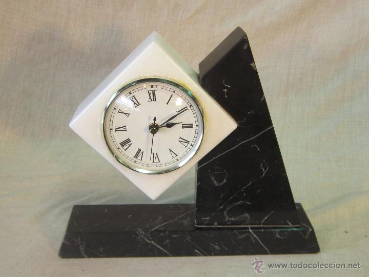 Relojes de carga manual: RELOJ QUARTZ EN MARMOL - Foto 1