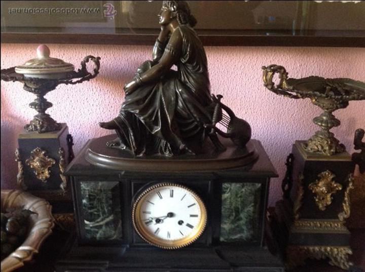 Relojes de carga manual: Reloj de Epoca estilo franc&eacute;s en bronce y m&aacute;rmol - Foto 1