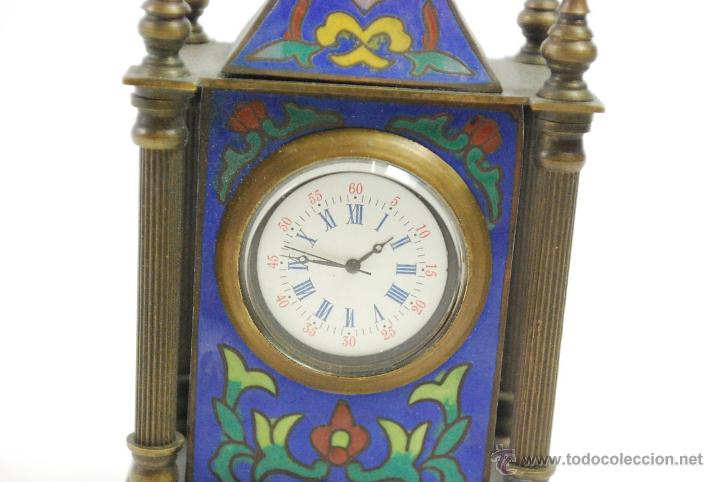 Relojes de carga manual: Reloj neog&oacute;tico de mesa - Foto 2