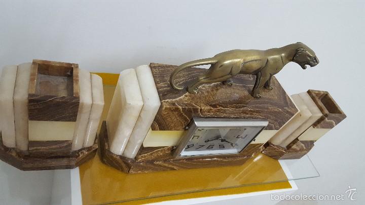 Relojes de carga manual: Reloj Art Dec&oacute; en marmol y bronce. - Foto 4