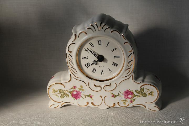 Relojes de carga manual: reloj quartz en porcelana - Foto 1