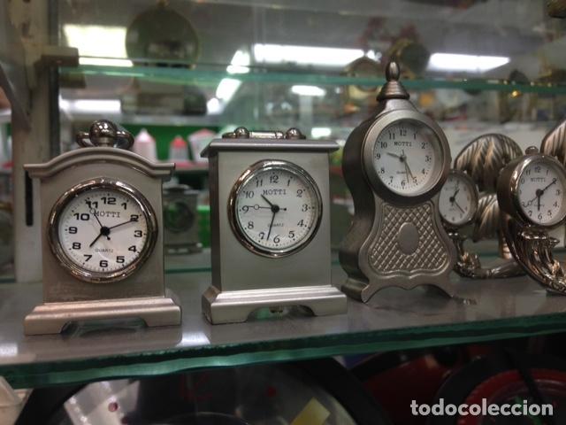 Relojes de carga manual: RELOJ MINIATURA DE CUARZO (varios modelos) - Foto 32