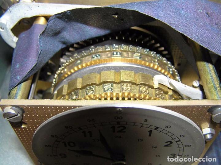 Relojes de carga manual: ANTIGUO RELOJ ISGUS DE FICHAR FICHAJE EN EMPRESAS, FUNCIONANDO - Foto 38 - 103341679
