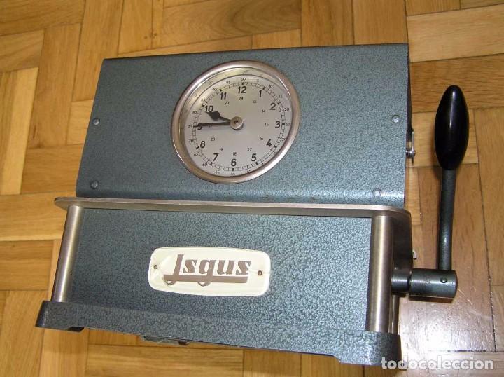 Relojes de carga manual: ANTIGUO RELOJ ISGUS DE FICHAR FICHAJE EN EMPRESAS, FUNCIONANDO - Foto 89 - 103341679