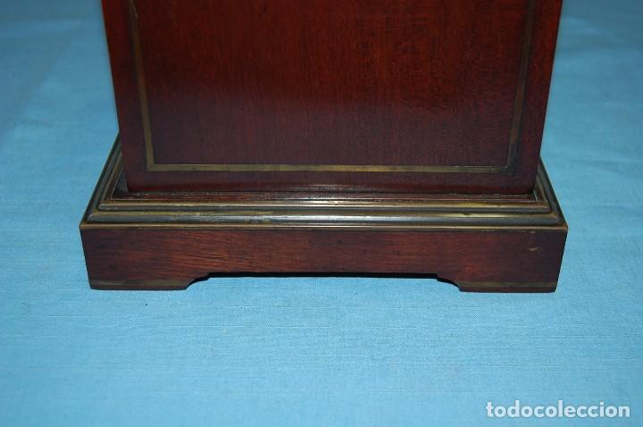 Relojes de carga manual: RELOJ CAPILLA EN MADERA DE CAOBA - Foto 2