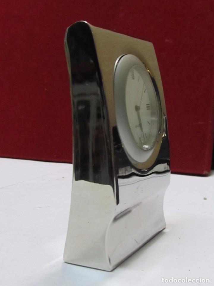 Relojes de carga manual: RELOJ DE SOBREMESA, DE ACERO - Foto 3