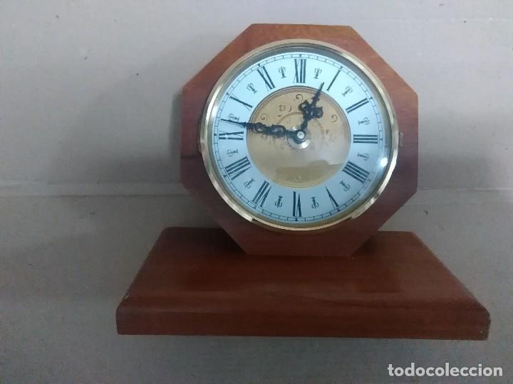 Relojes de carga manual: Reloj de pilas - Foto 1