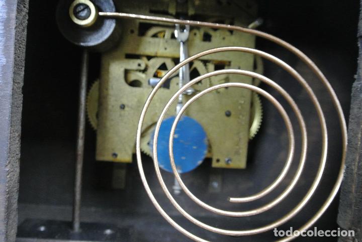 Relojes de carga manual: Reloj largo de sobremesa, en madera - Foto 7