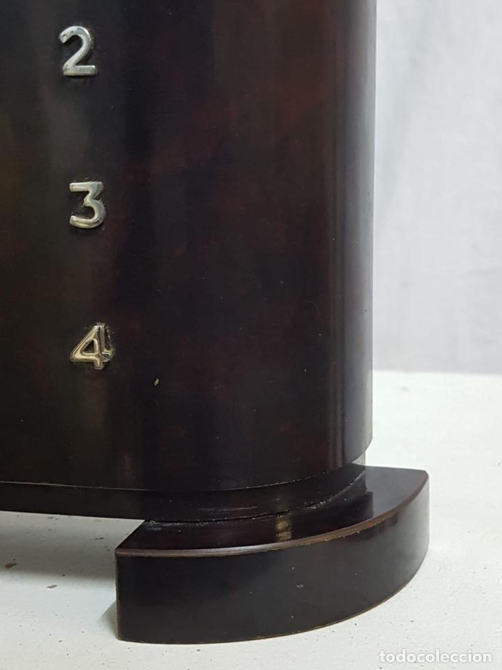 Relojes de carga manual: Reloj de sobremesa de madera - Foto 2