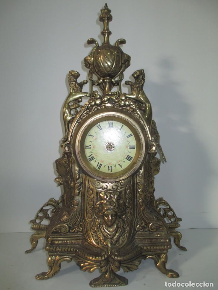 Relojes de carga manual: RELOJ  ANTIGUO (PARA RESTAURAR) - Foto 2